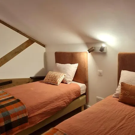 Ecologique De Charme Au Cergne, Ideal Famille Et Randonneurs - Fr-1-496-351 Holiday home Le Cergne